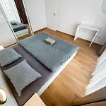 Sea Pearl Retreat F69 *