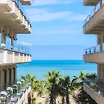 Sea Pearl Retreat F69 *
