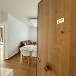 Sea Pearl Retreat F69